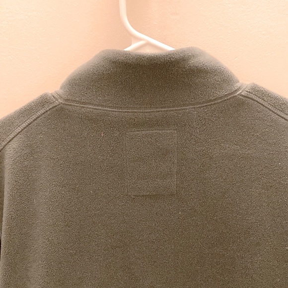 Life is Good Men’s small 1/4 zip fleece with pockets color is black (dark gray) - Picture 6 of 10